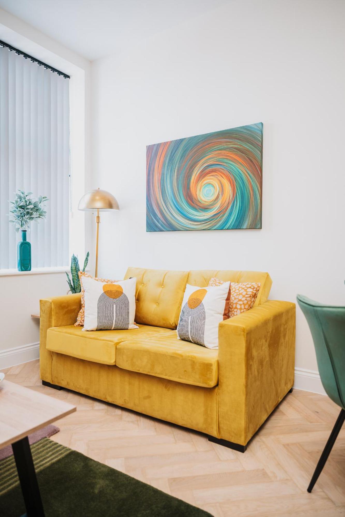 Stylish Grade Ii Gem Parking Families Contractors Apartment Birmingham