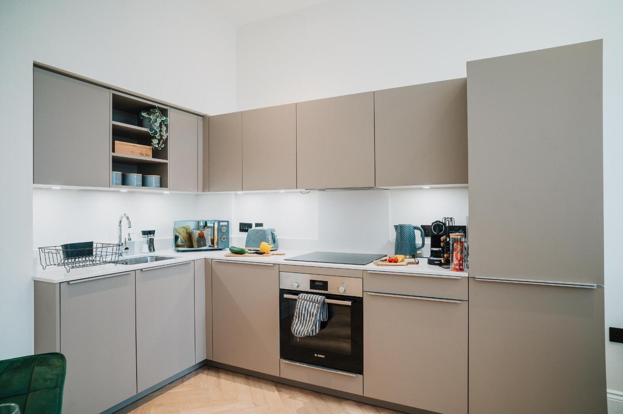 Apartment Stylish Grade Ii Gem Parking Families Contractors Birmingham